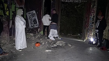 Fucked in the night during the halloween night