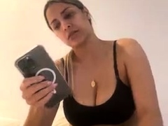 MILF Flo Big Boobs Cam Free Webcam Porn Mobile