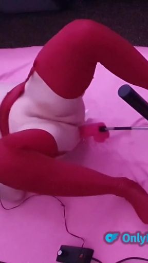 Must-share moment from &quot;Fucking machine anal dildo fun with Essex Girl Lisa&quot;
