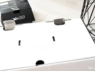"OMG, Why Did U Do That To Your Stepmom. This Is So Wrong!!!" Stepson took advantage of his stepmom playing with Rimba Sex Machine in VR