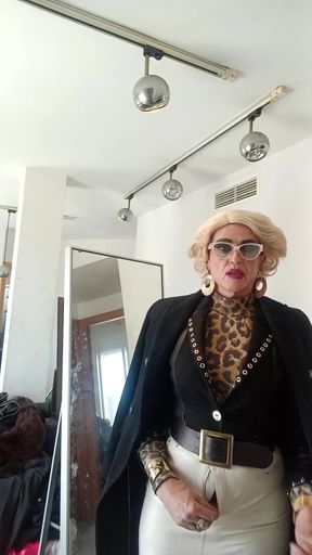 Blonde in Glassses