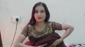 Cute sister in law ko bathroom me patak ke jabar dasti pela