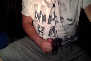 edging session ending with a big cumshot!!