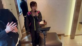 野球部キャプテンとマネージャーがカラオケデートで喉奥までフェラさせて中出しする高◯生カップル