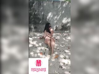 MILF AMATEUR MEXICANA VISITA A LA PLAYA TOPLESS