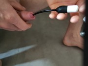 Je me plug la bite pour la première fois. Plug urétral