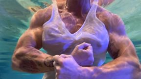Underwater Muscle:Kandys Wet Pump And Flex