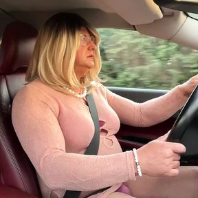 Amateur crossdresser Kellycd2022 sexy milf masturbating in my car sexy fishnet pantyhose and heels