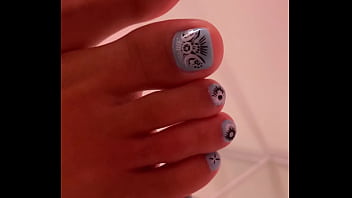 les petits petons tout vernis