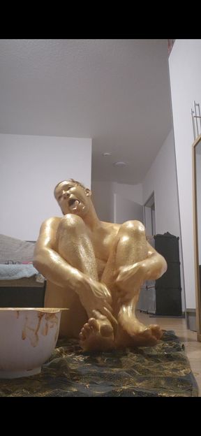 Bodypainting gold