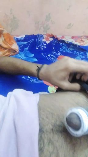 Desi boy masterbate hardly