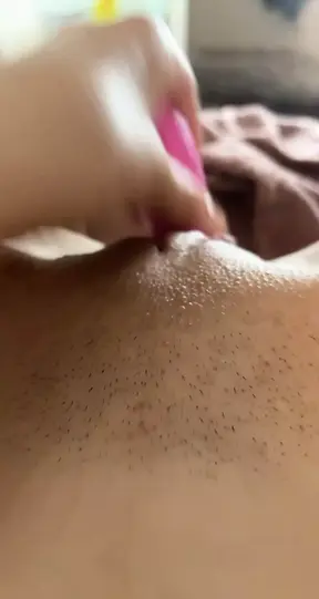 18yo teen squirt extremly! Massiv xxl labia