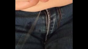 Zoccola di strada si munge come una mucca