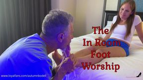 In Room Foot Worship - Rachel Adams And Antickl Foot Massage with Oiled Feet, Wrinkled Soles, Toe Licking, Sole Licking, Toe Sucking, Oily Foot Play