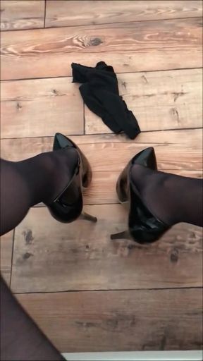 intense cum in pantyhose