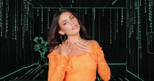 VRSpy - Pass-Through: Isa Bella on Demand