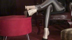 Cum Inside Mistress\' Shiny Spandex Leggings