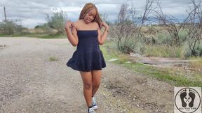 Outdoor Naked Walk Ebony Publig Pussy Spread Close-ups Ass