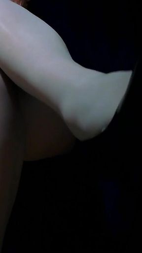 My Leggy Secretary 1.