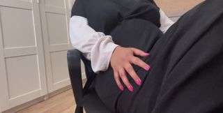 Syrian MILF Sits on Web Chat and Caresses Her Clitoris
