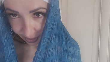 ChantalChannel - la super blasfema madon piscia e bestemmia-irreligious lil whore Mary