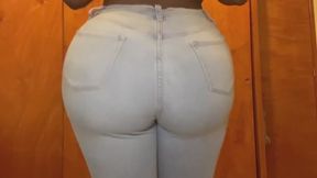 Bree Farts in Jeans and Leggings