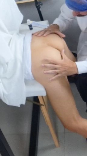 Must-share moment from "The naughty gynecologist lost control when he saw a patient with his legs open"