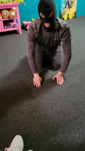 Sweaty Foot Worship
