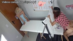 Madrasta seduces teen daughter's gyno during exam