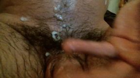 i cum all over my hairy self and abs ;)