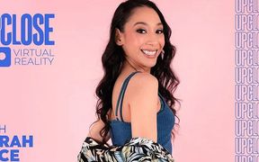 Up Close VR - Voluptuous Babe Sarah Lace Shows You How She Likes It