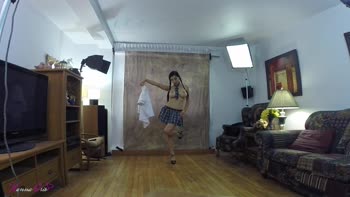 Hanna Orio's Christmas Photo Shoot Surprise: Backstage Moments