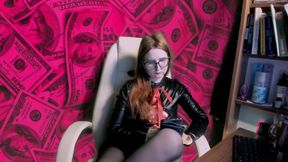 Just Scrolling, Bitch