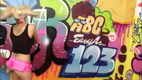 Not Even Her Friend Can Resist the Blonde