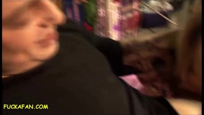 Hardcore Fan Fantasy: Virginia Stud Gives Blonde Bombshell Kiara a Messy Facial!