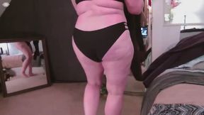 512 Thicc and Juicy DawnSkye1962 Modeling Jeans and Tights