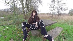Shay London - smoking