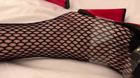 Fishnet and high heel cumshot fetish
