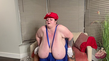 BBW big titty Mario fucks gamer