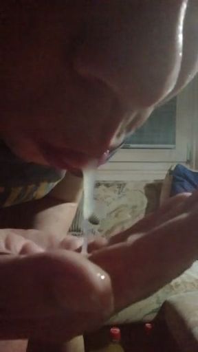 self cum drinking