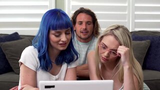 Stepsister joins the fun in a threesome with casual fucking