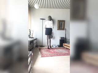 Feminized Secretary