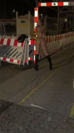 Walking naked in PUBLIC on the streets of Berlin