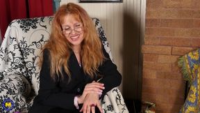 Naughty Mature Woman Deisy Likes to Rub Her Pussy on Cam