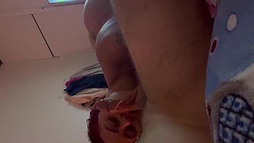 Chupando pau cinco minutos , quantos minutos você aguentaria de boquete na live