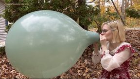 Blow to Pop outside with a 24’’ Tuftex in color Willow