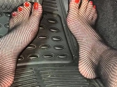 SnowPrincess aka snowpriness OnlyFans - Let me sit in your
