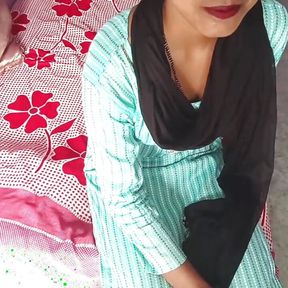 hot indian 20 years old village neighbor virginity girl loose our virginity with stranger first time sex