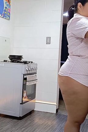 Stephanie Strips and Makes Food for You