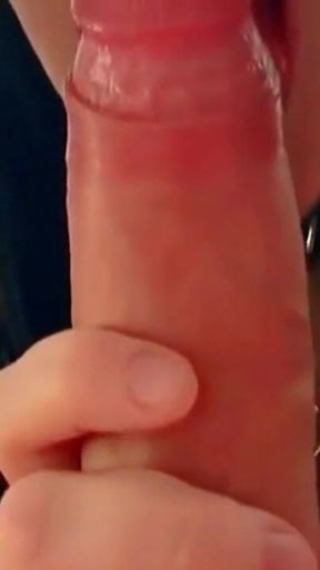 Homefuck with Her Girlfriend
